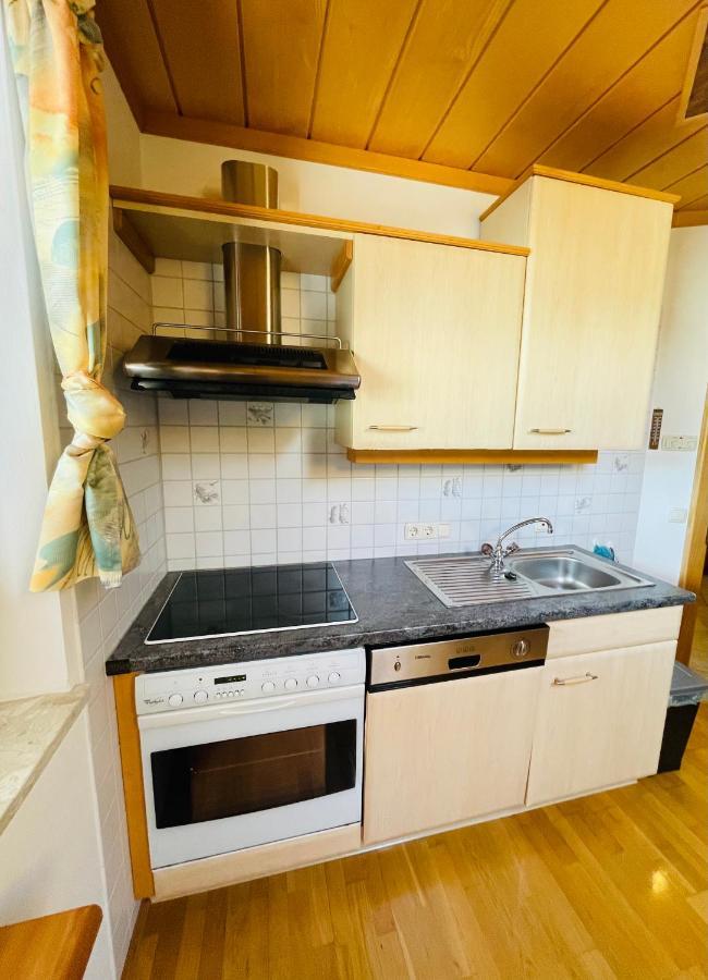 Landhaus Brugger Apartment Saalfelden ภายนอก รูปภาพ